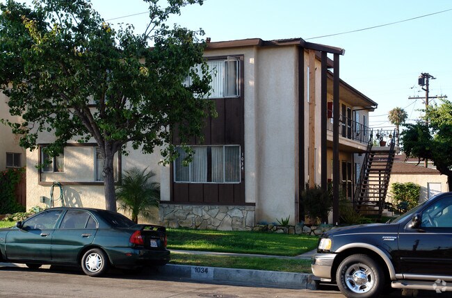 Building Photo - 1034 E Imperial Ave