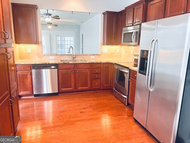 Foto del edificio - 130 Magic Lily Dr