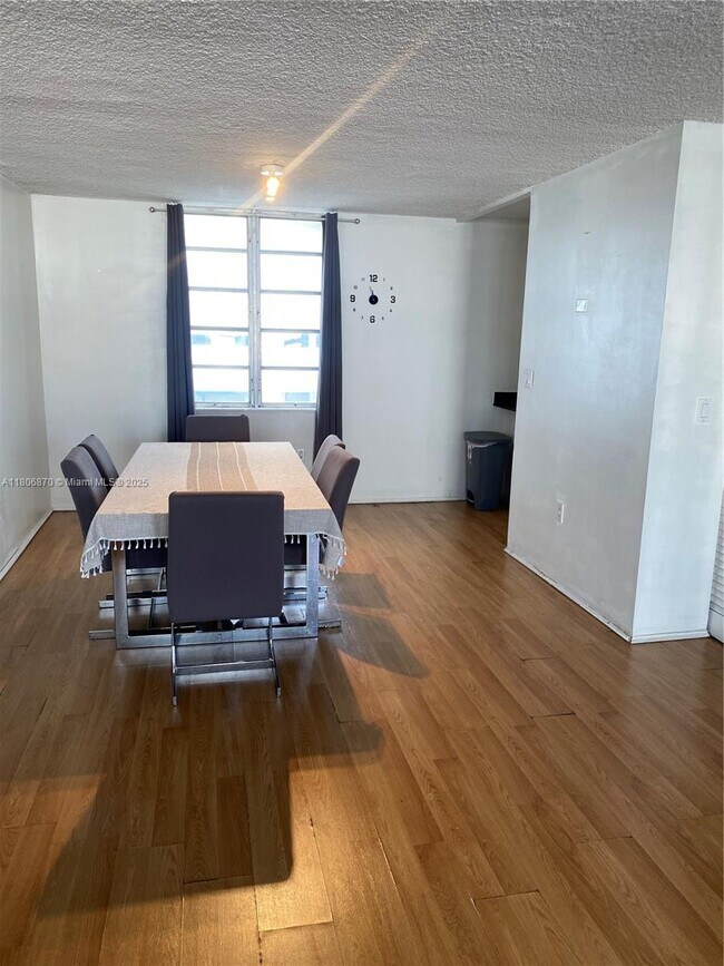 Foto del edificio - 1732 Meridian Ave