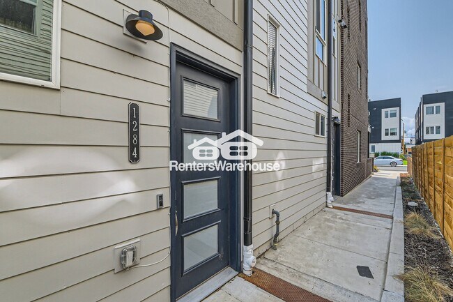 Building Photo - 1284 Stuart St