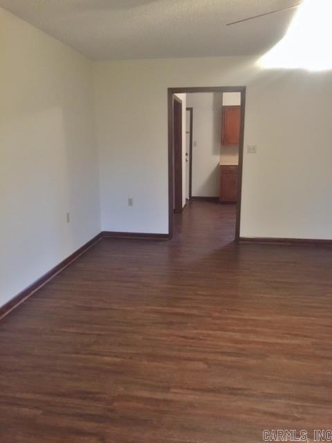 Foto del edificio - 1906 Kamak Dr