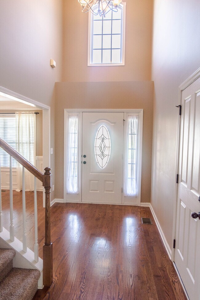 Foto del edificio - Pet Friendly Three Bedroom with Bonus!