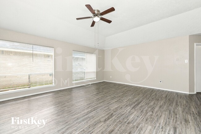 Building Photo - 21714 Nickerton Ln