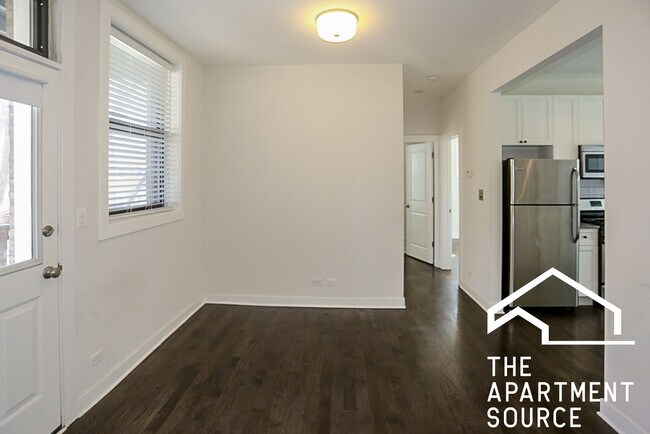 Photo - 1600 W Belle Plaine Ave Apartment