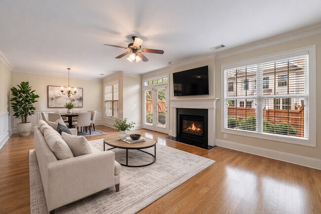 Foto del edificio - 10293 Midway Ave