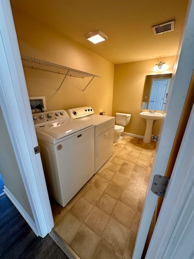 Foto del edificio - 2086 Market St Ext