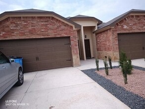 Building Photo - 1144 Stanley Rd