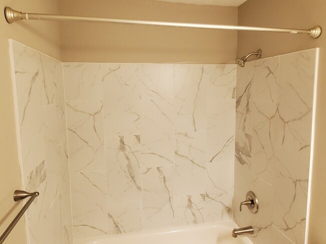 2 BR/2 BA Remodel- Bath - St. Francis Apartments