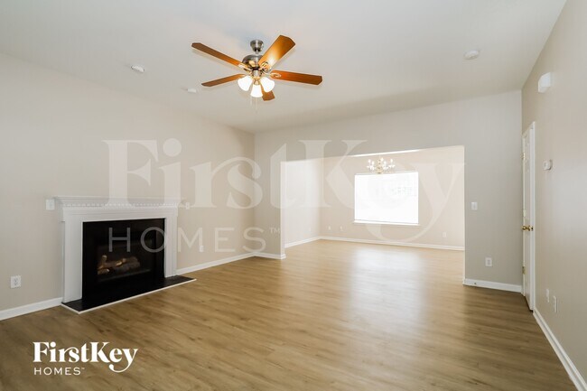 Foto del edificio - 2020 Pheasant Glen Rd