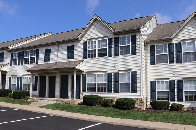 Beautiful two bedroom apartments - Buttonwood Gardens Apartments