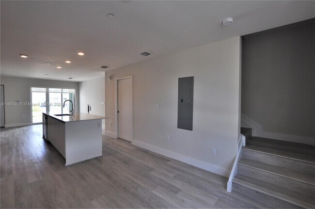 Foto del edificio - 2505 NE 193rd St