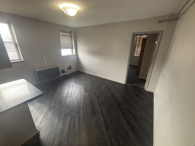 Building Photo - 2221 Brewerton Rd