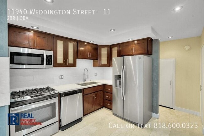 Building Photo - 11940 Weddington St