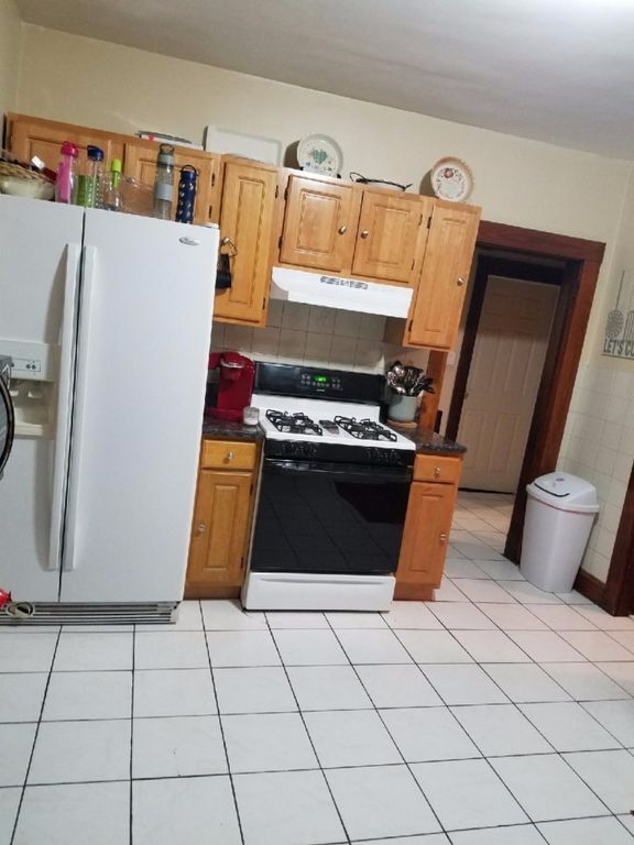 Foto del edificio - 12 Haskell Ave