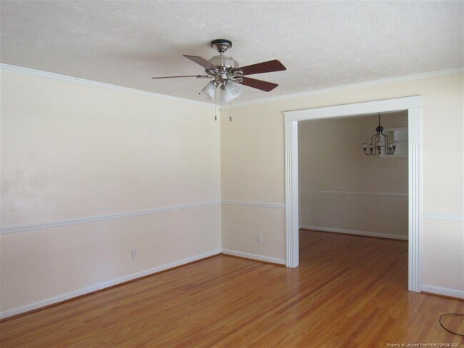 Foto del edificio - 107 S Virginia Ave