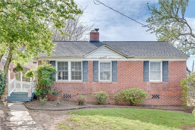 Foto del edificio - 388 Ashley Ave NE