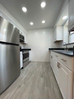 Cocina - 6101 Dryden Ave