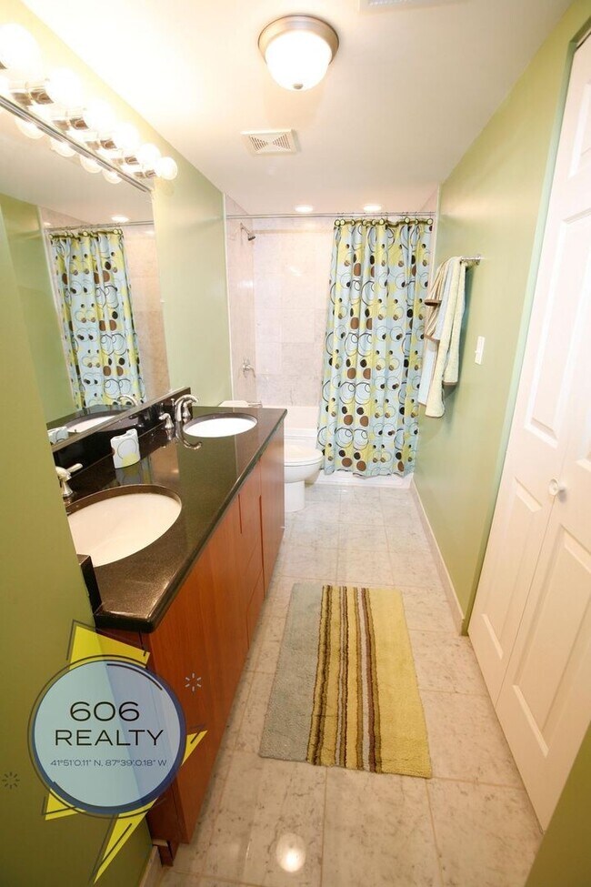 Foto del edificio - 6954 N Greenview Ave