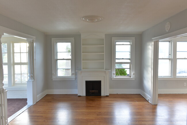 Foto del edificio - 137 E Chesterfield St