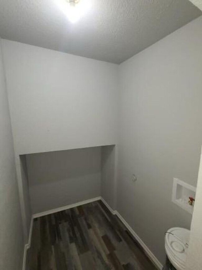 Foto del edificio - Single-Family Home Available!