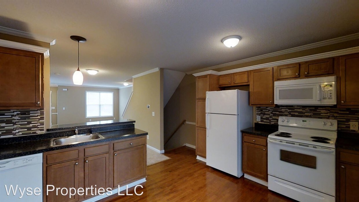 Foto principal - 2367 Sweet Home Rd