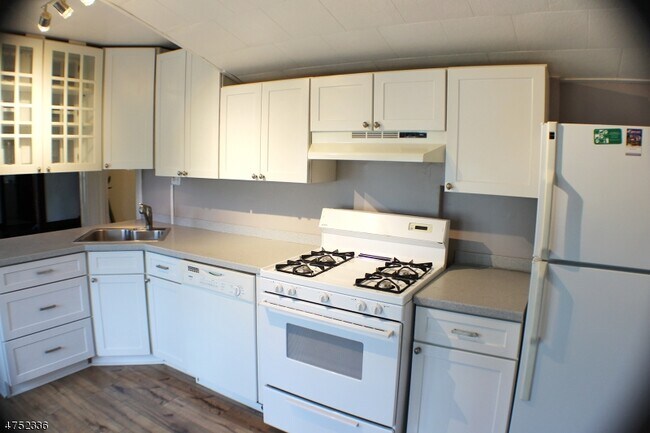 Foto del edificio - 121 Springbrook Trail