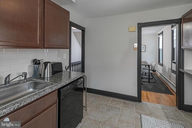 Foto del edificio - 357-359 Nassau St