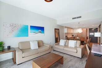 Building Photo - 777 N Ocean Dr