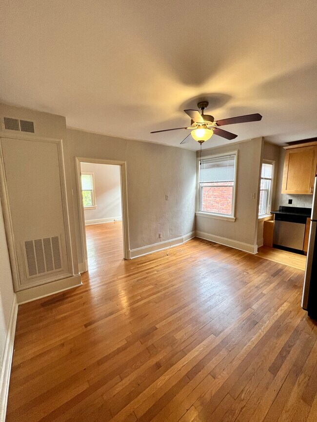 Foto del edificio - 1411 Grove Avenue