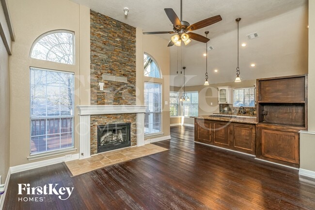 Building Photo - 1313 Deer Trail