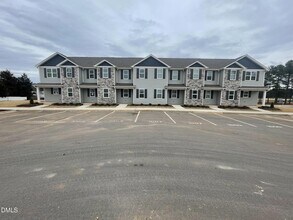 Building Photo - 1009 Peony Ln