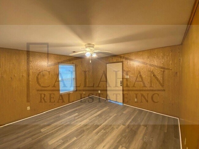 Foto del edificio - 709 W 36th St