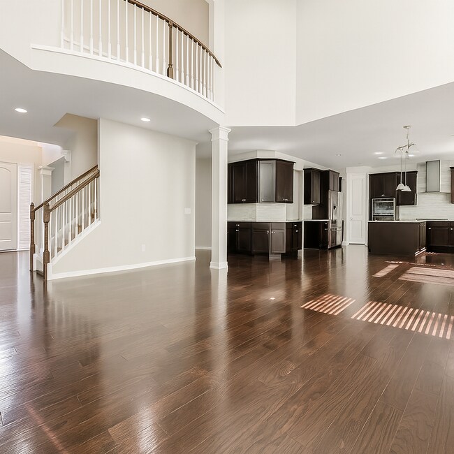 Foto del edificio - AVAILABLE NOW! Stunning 5-Bedroom Home in ...