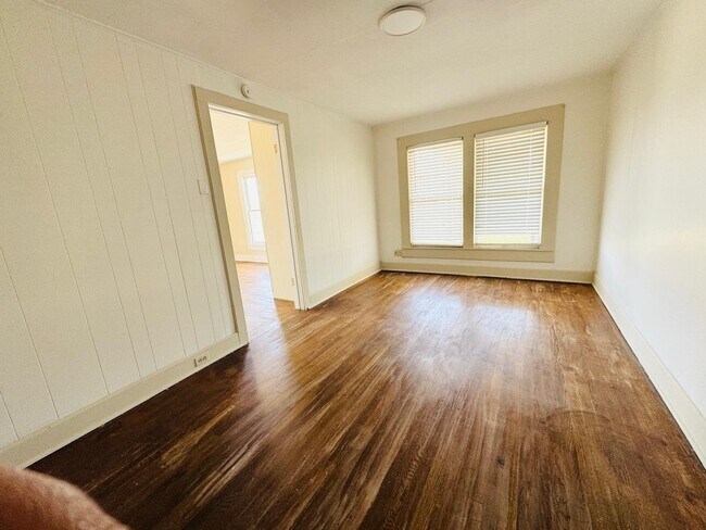 Foto del edificio - 417 N Jefferson St