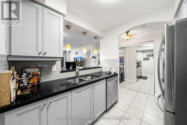 Building Photo - 700-1700 Humberwood Blvd