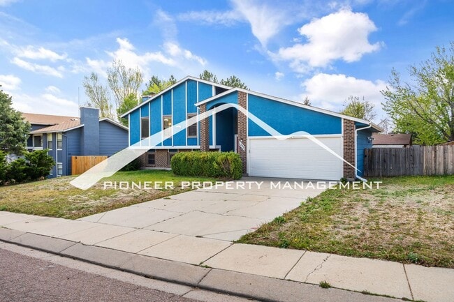 Photo - "Westside is the Best Side" - 4 bedroom, 2 full bathroom, 2 car garage, and fully enclosed yard. House