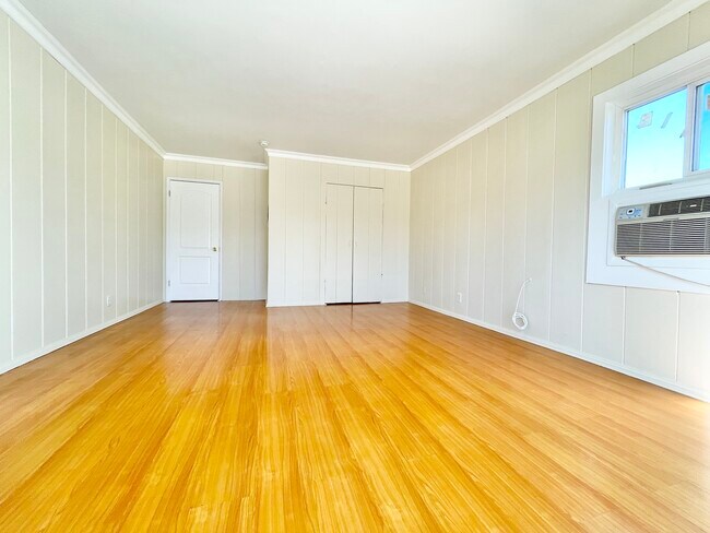 Foto del edificio - 14721 Sylvan St