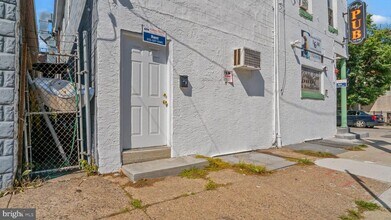 Building Photo - 4742 Richmond St