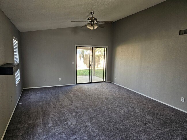 Foto del edificio - 3bd 2 bath home in Avondale