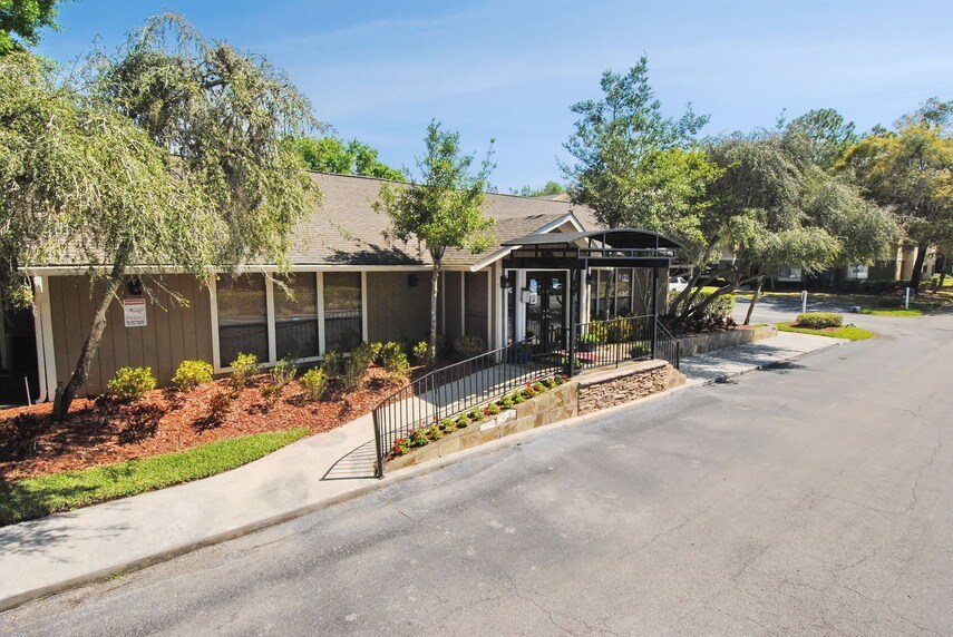 Stone Creek Pointe Apartments Tampa, FL