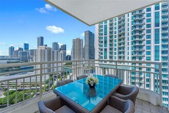 Building Photo - 888 Brickell Key Dr