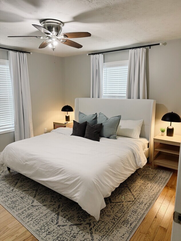 Foto principal - 337 Locust St