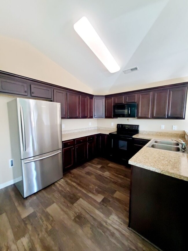 Building Photo - St. Johns Ridge - Long Term Rental in Conway, SC