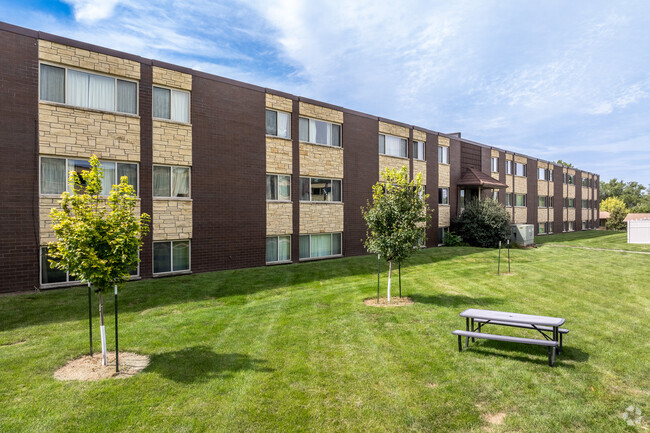 Building Photo - Seville Apts