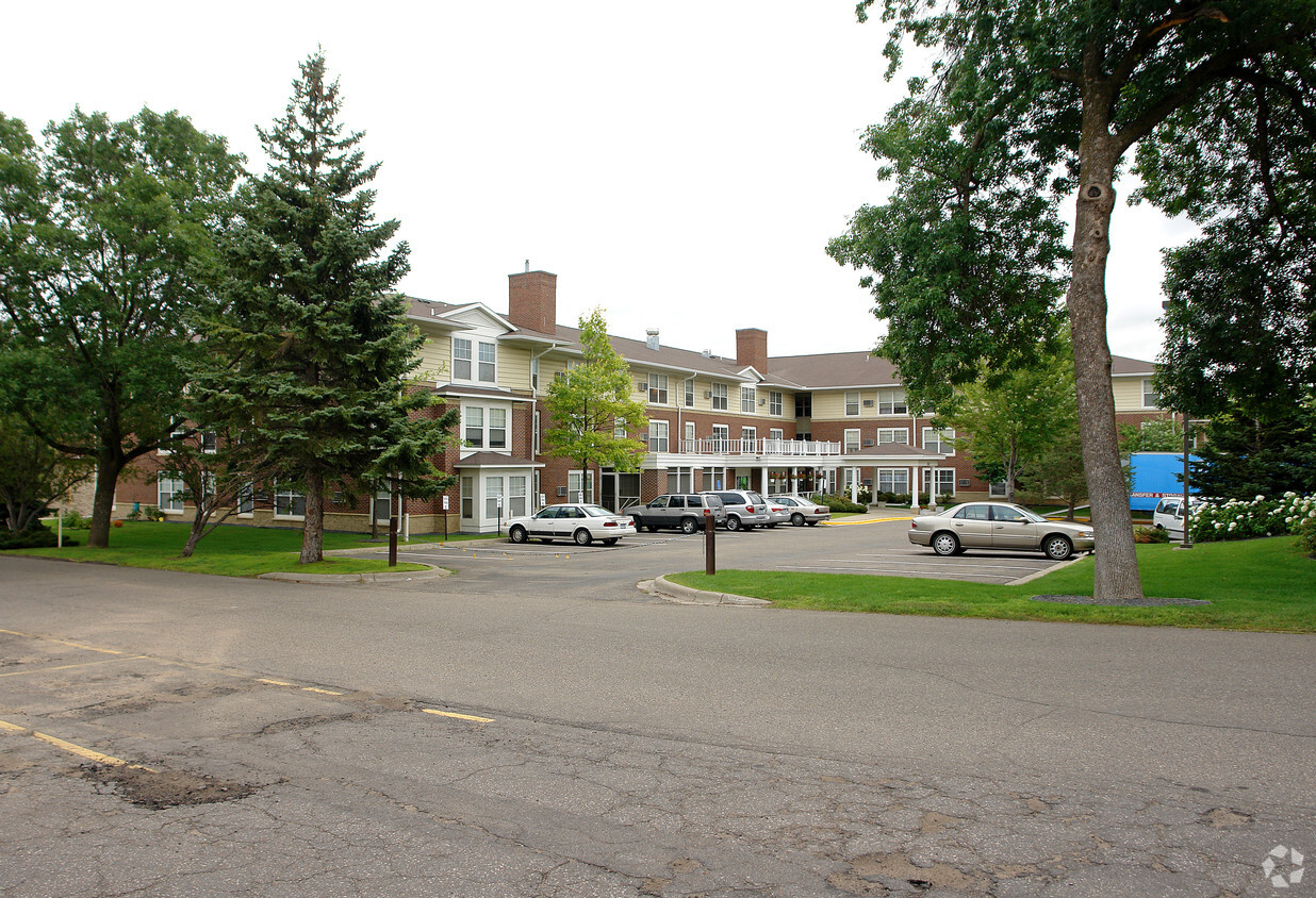 Primary Photo - River Heights Terrace