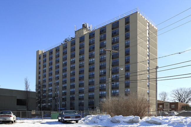 Building Photo - Lakeview Plaza