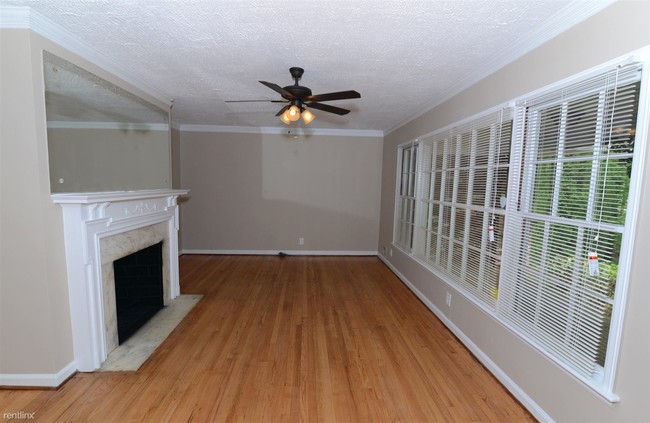 Building Photo - 2663 Dodson Dr