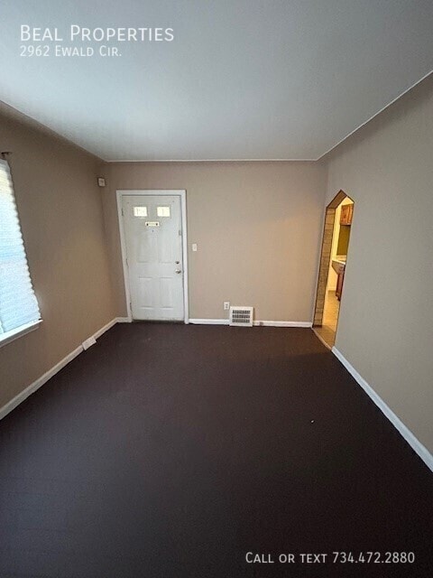 Building Photo - 2962 Ewald Cir