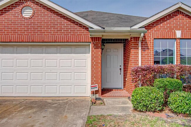 Foto del edificio - 7022 Westover Ridge Dr