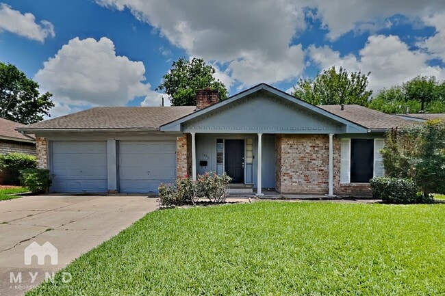 Building Photo - 14515 Alrover St
